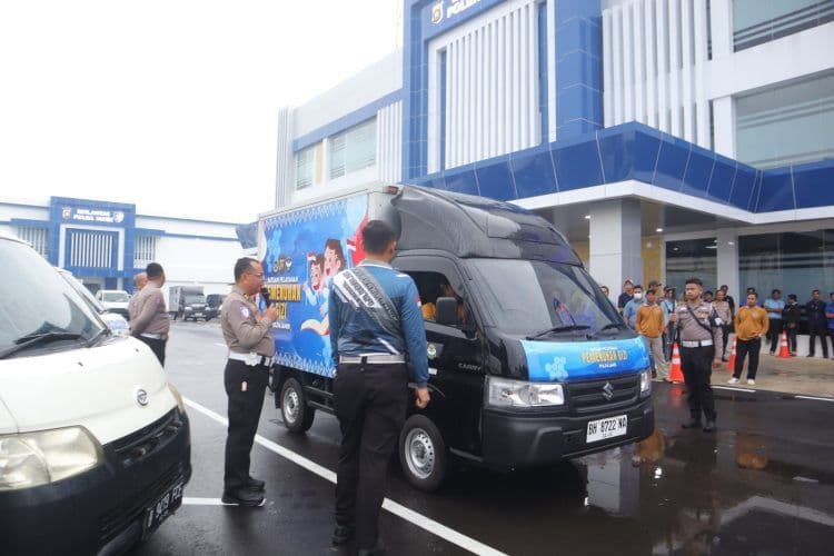 Ditlantas Polda Jambi Beri Pelatihan Safety Driving untuk Pengemudi SPPG MBG
