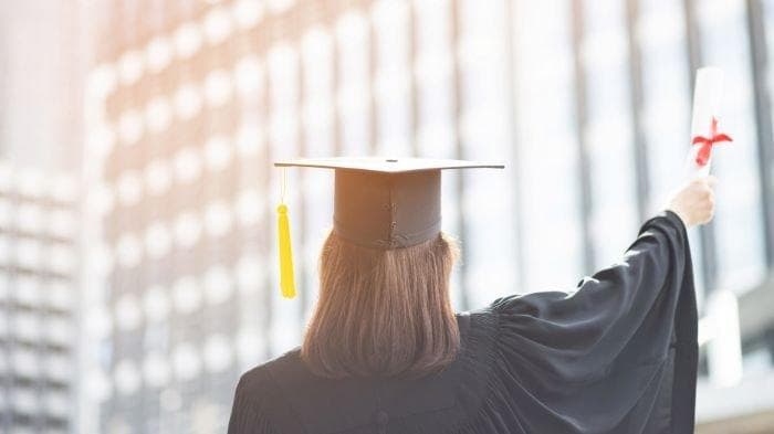 Pengaruh Kegiatan Non-Akademik Terhadap Hasil Belajar Siswa Menengah Atas